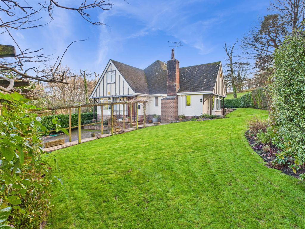 Property photo 1 of 20