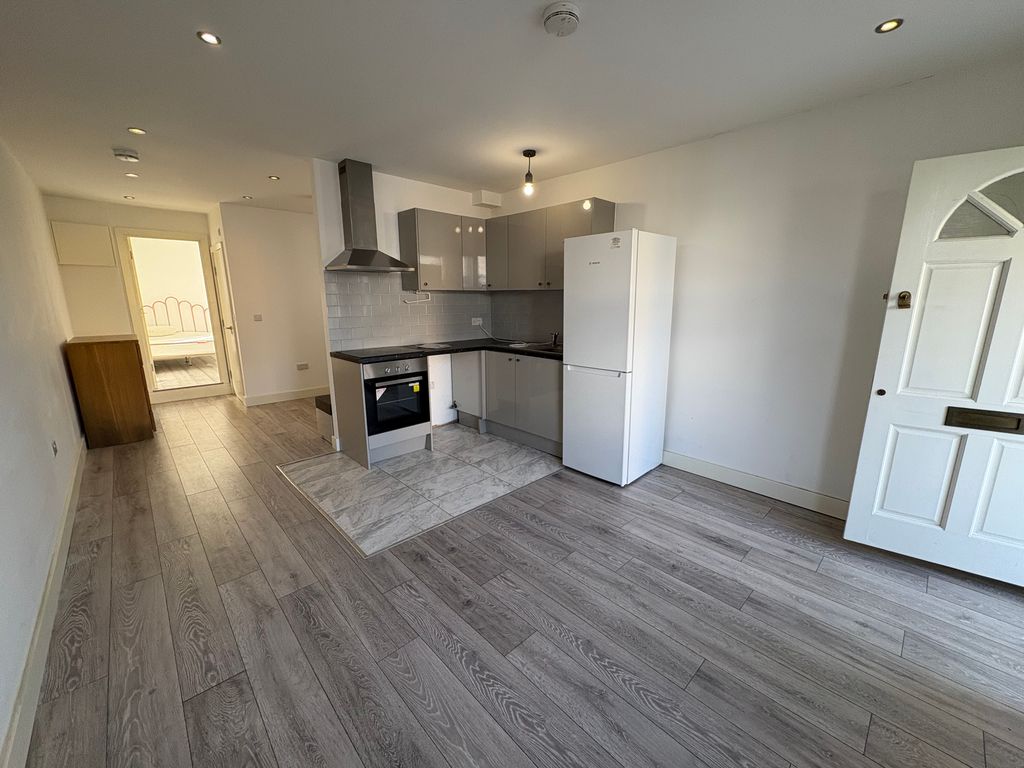 Property photo 2 of 10 Img_7101
