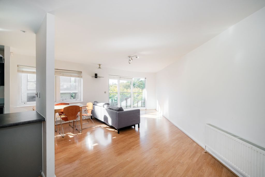 Property photo 2 of 29 Reception