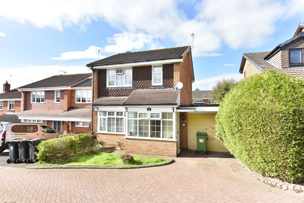 Property photo 1 of 18