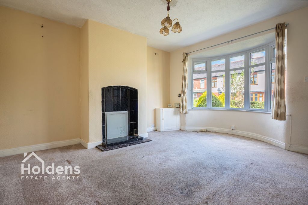 Property photo 3 of 16