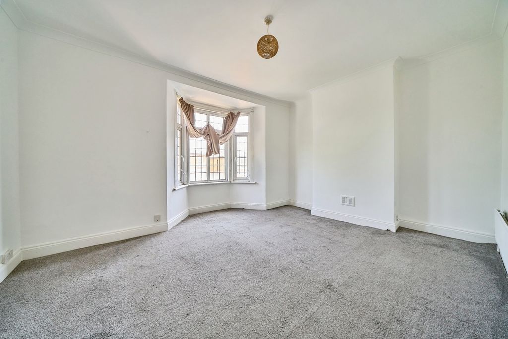 Property photo 3 of 30 Pbox-Img.Jpg