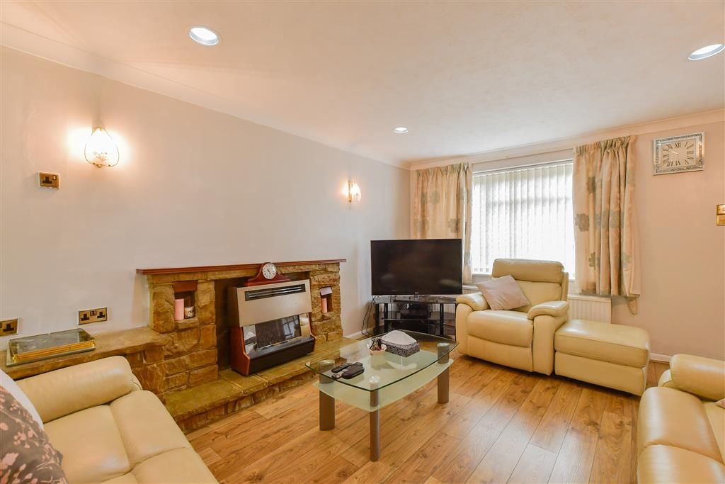 Property photo 1 of 15 Lounge/Dining Room