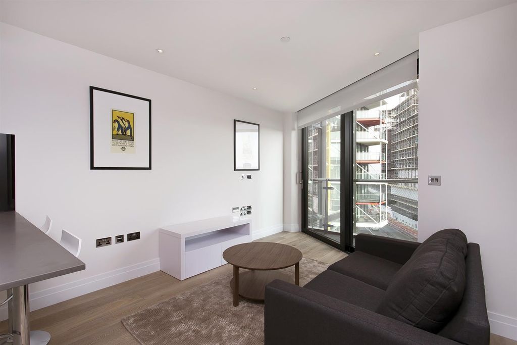 Property photo 1 of 14 Reception
