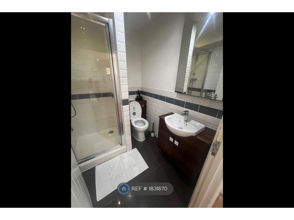 Property photo 2 of 3