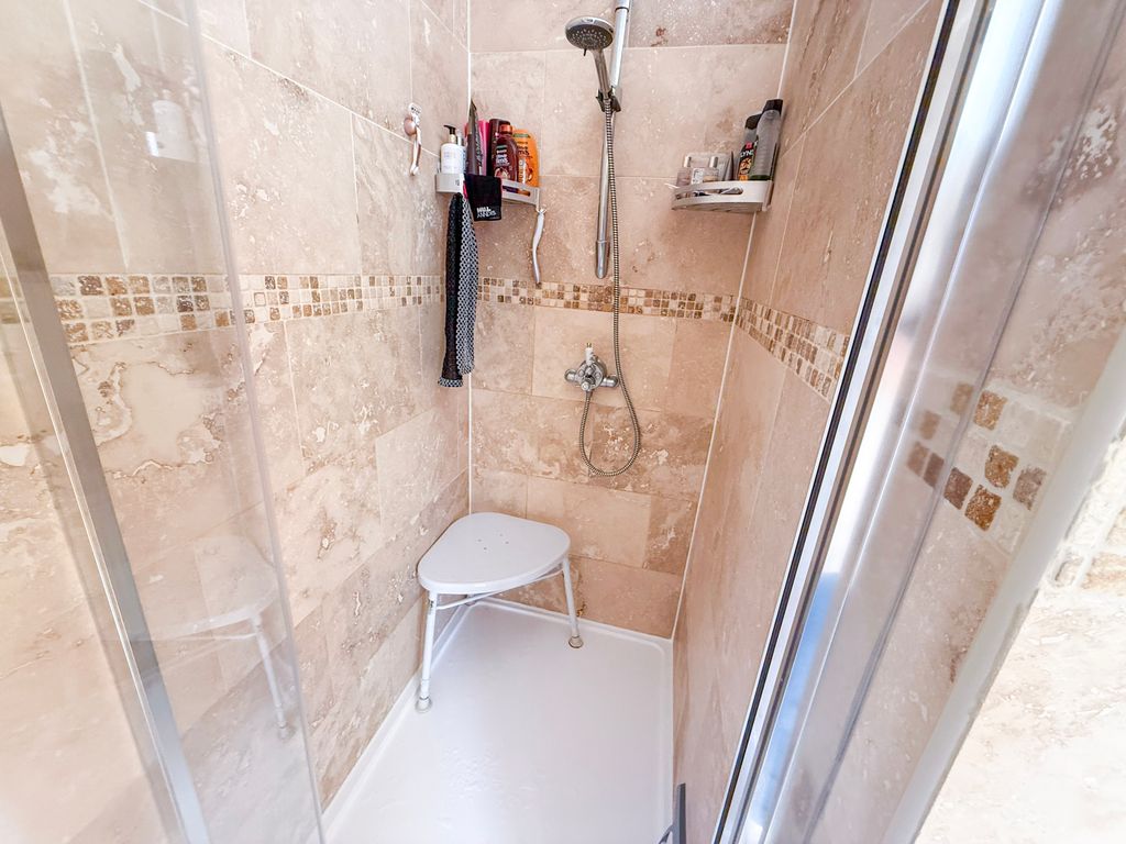 Additional image 16 of 6 bed detached house for saleLlys Bryn Gwyrdd, Llanelli SA15