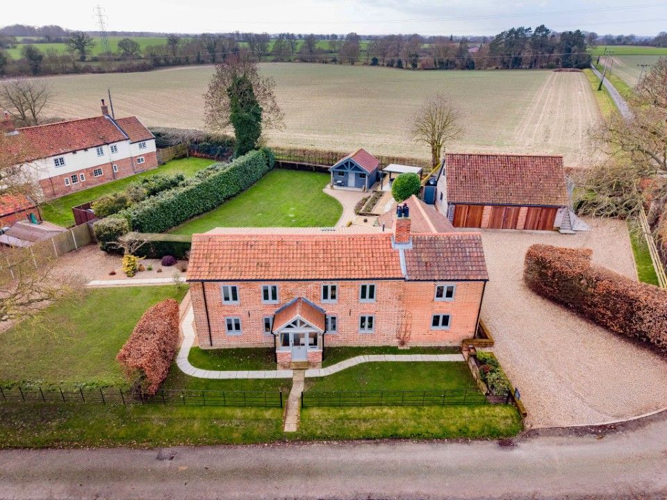 Property photo 2 of 42