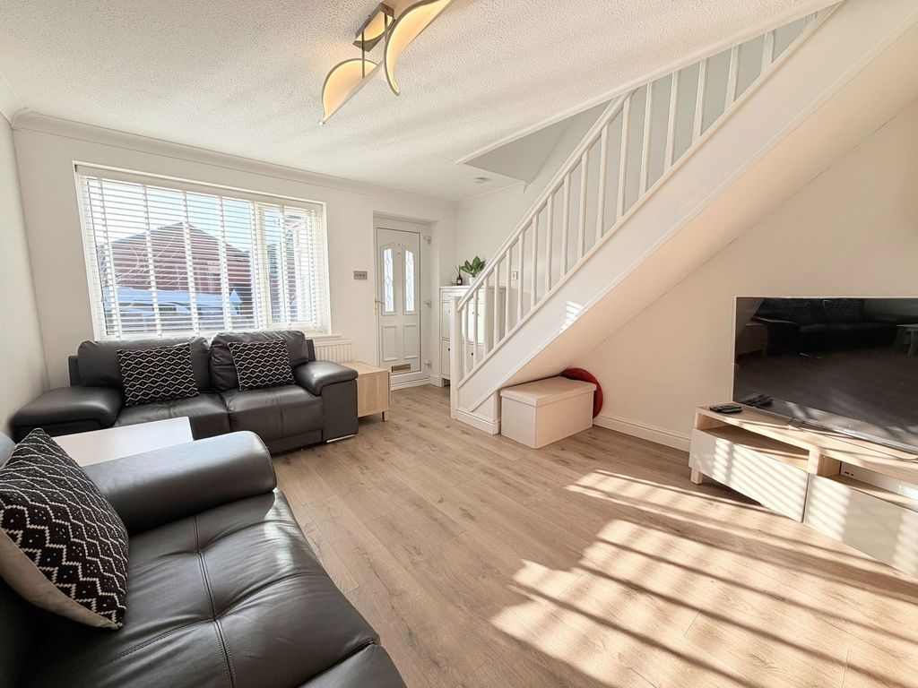 Property photo 3 of 31