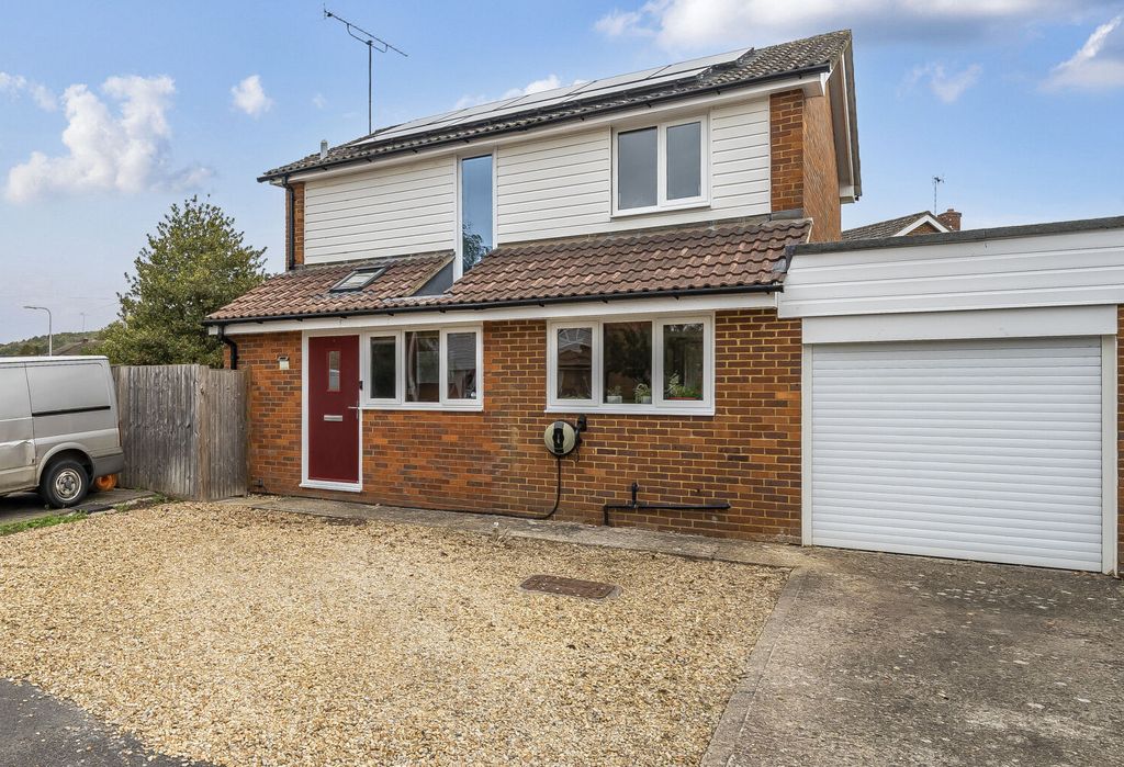 Property photo 1 of 19 Picture No. 32