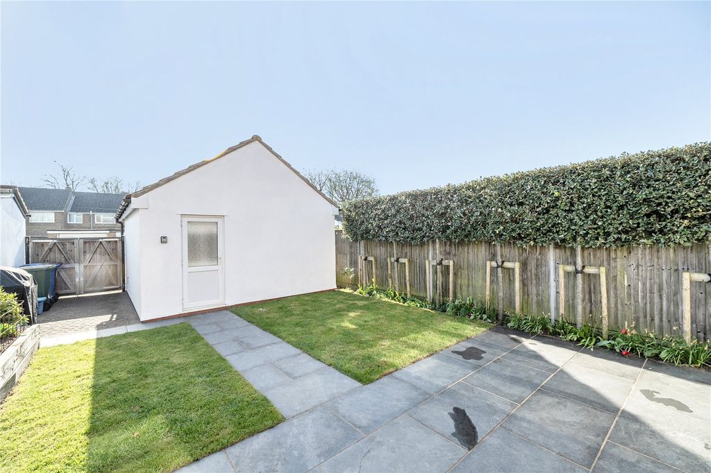 Property photo 3 of 25 Picture No. 38