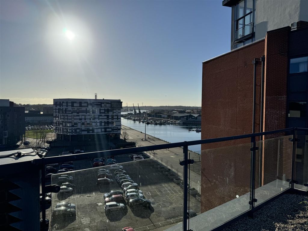 Property photo 2 of 18 Balcony: