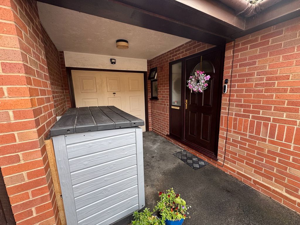 Property photo 2 of 15