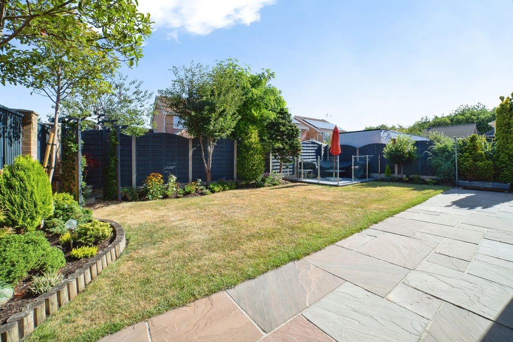 Property photo 3 of 25 Pbox-Img.Jpg