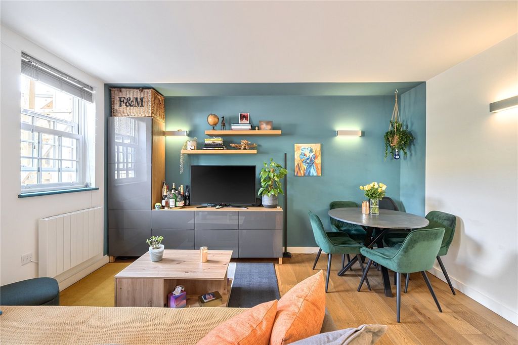 Property photo 1 of 13 Reception Room