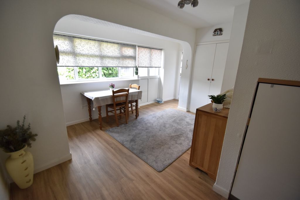 Property photo 3 of 20 Dining Room