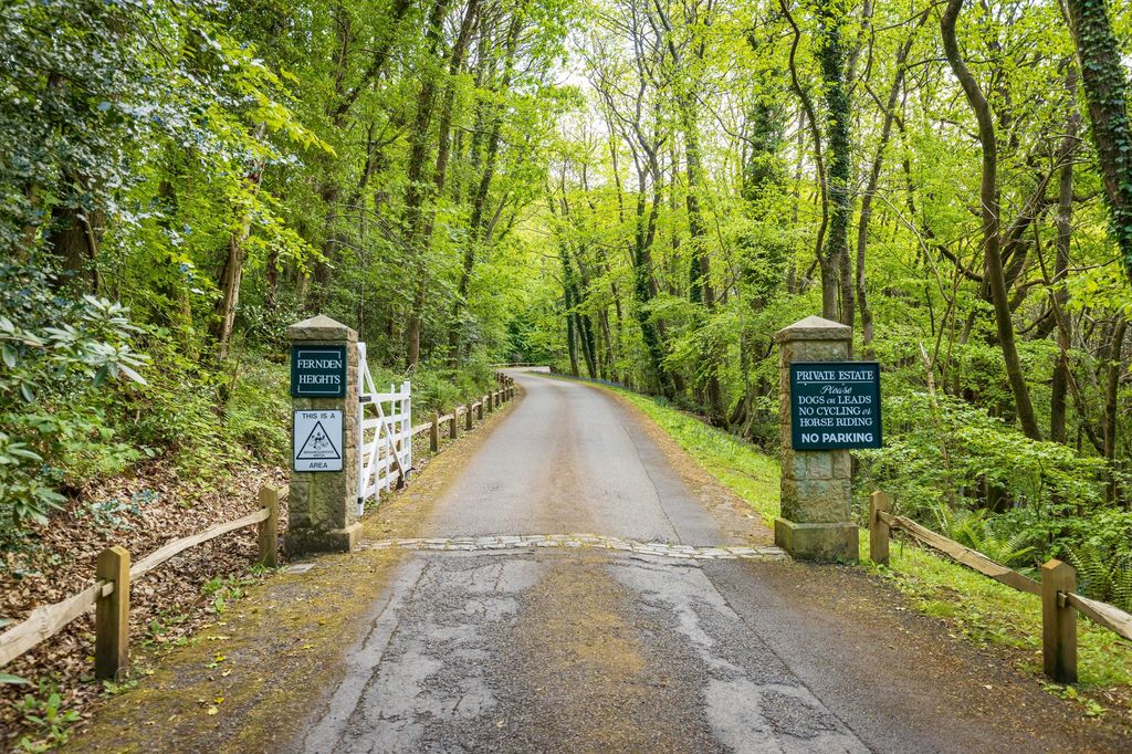 Property photo 3 of 15