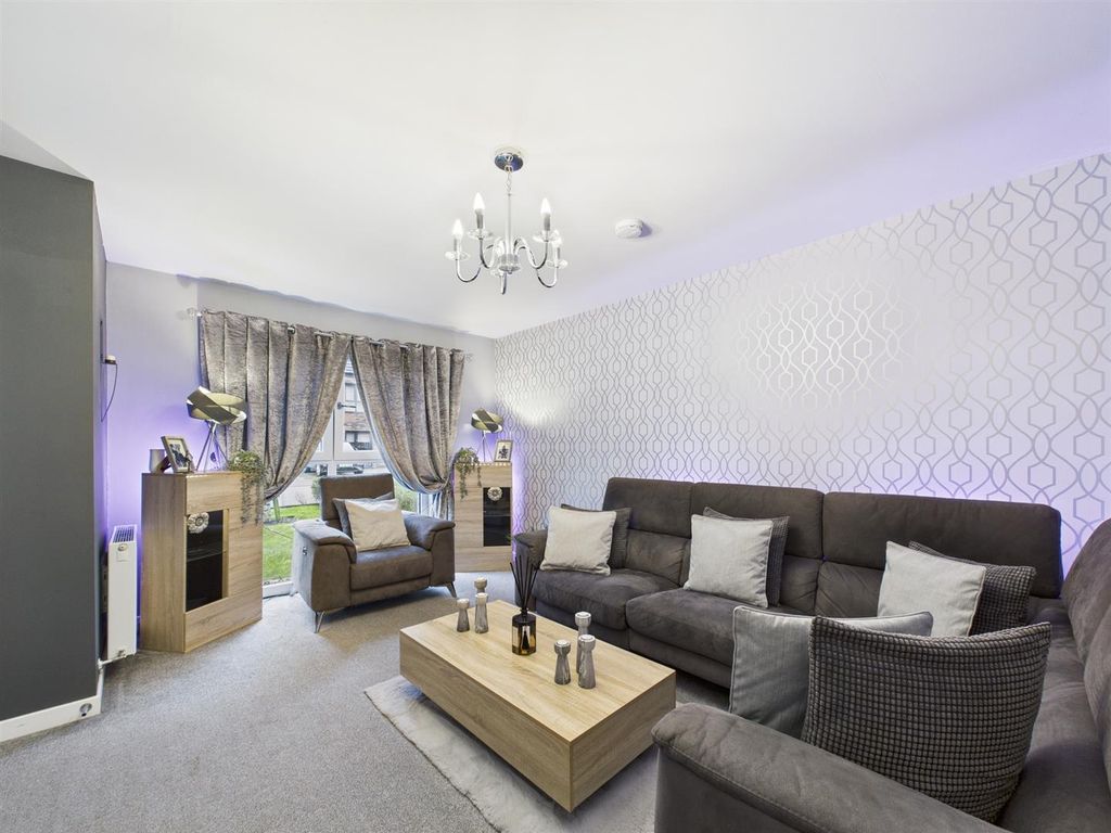 Property photo 2 of 19 Cam01486G0-Pr0950-Still004.Jpg