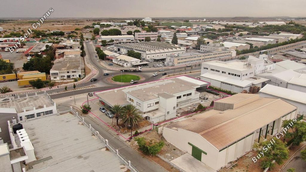 Property photo 2 of 4