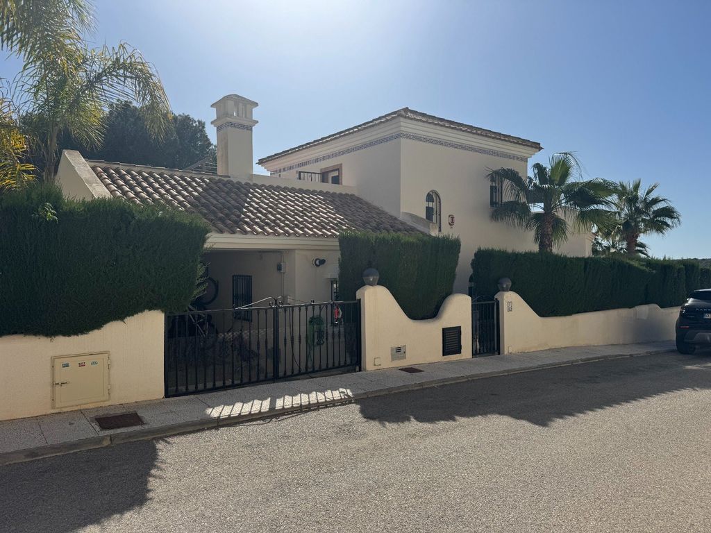Property photo 1 of 25