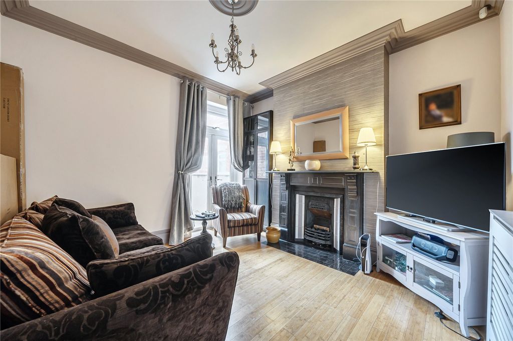 Property photo 3 of 21 Picture No. 77