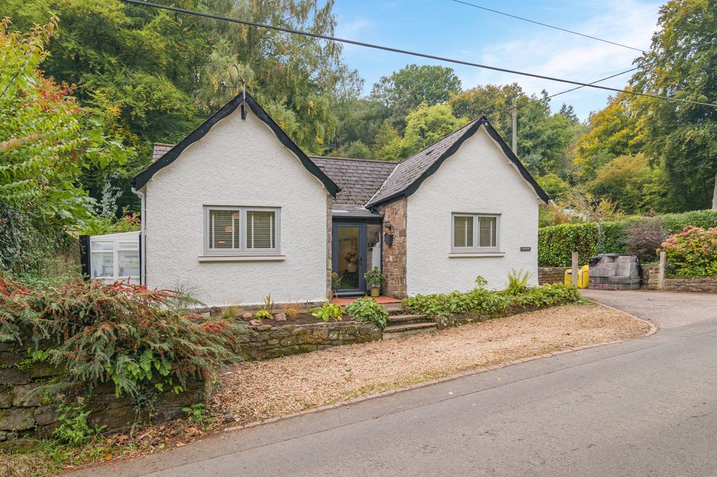 Property photo 1 of 29