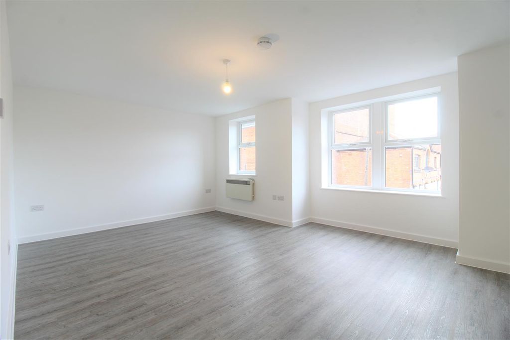 Property photo 2 of 5 1 Studio.Jpg
