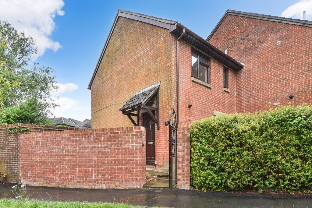 Property photo 1 of 19 Ph2_5402733