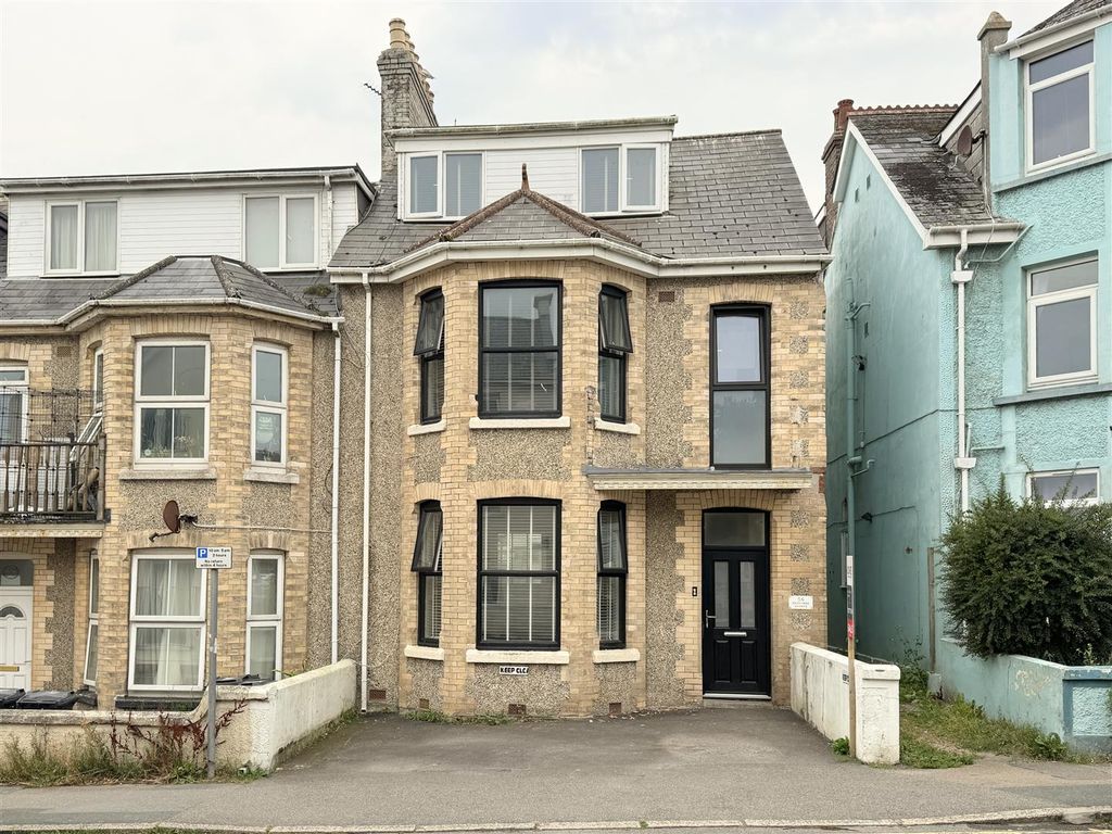 Property photo 1 of 29