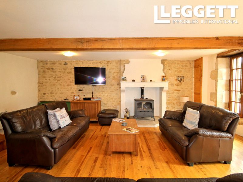 Property photo 3 of 10