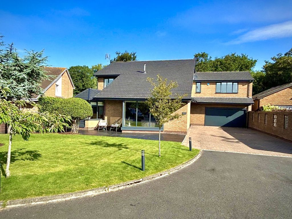 Property photo 1 of 35