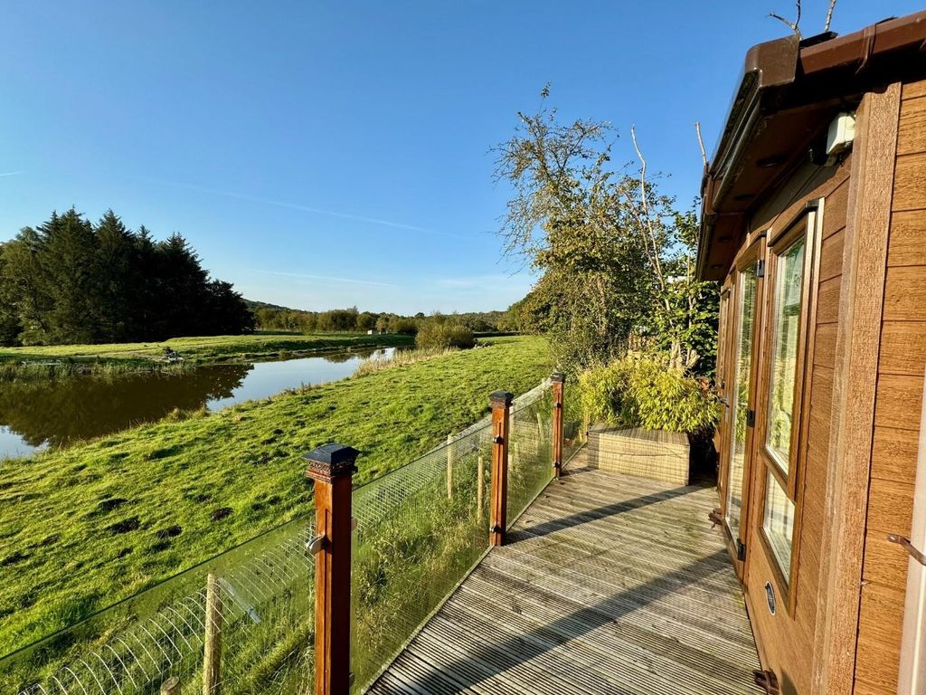 Property photo 2 of 13 10.Jpg