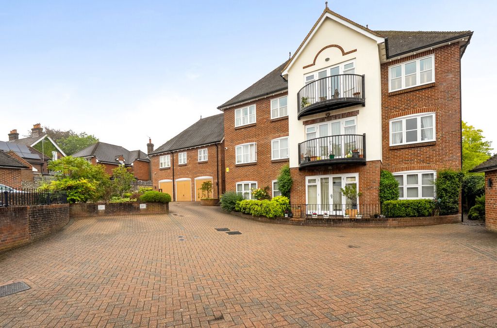Property photo 1 of 16 1-6Aa8174Deccda-1...
