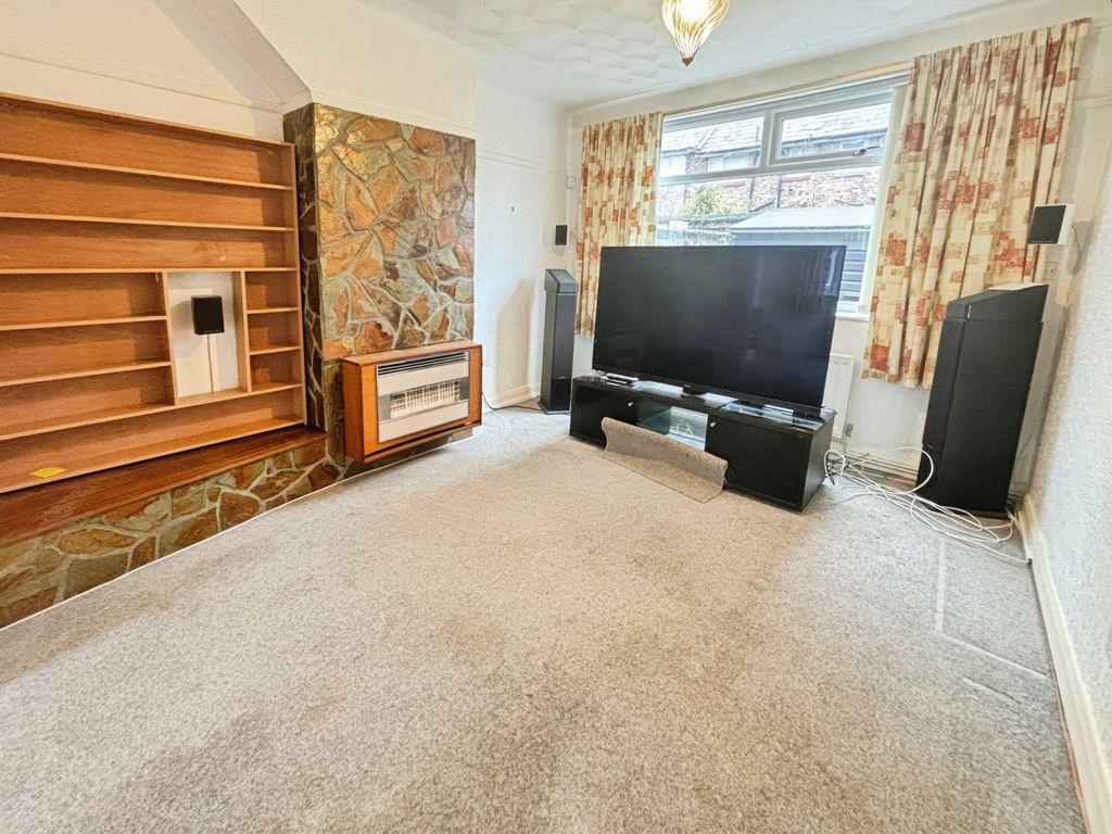 Property photo 3 of 19 3