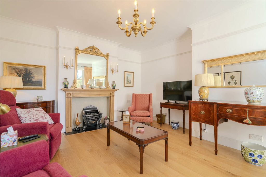 Property photo 2 of 17 Picture No. 08