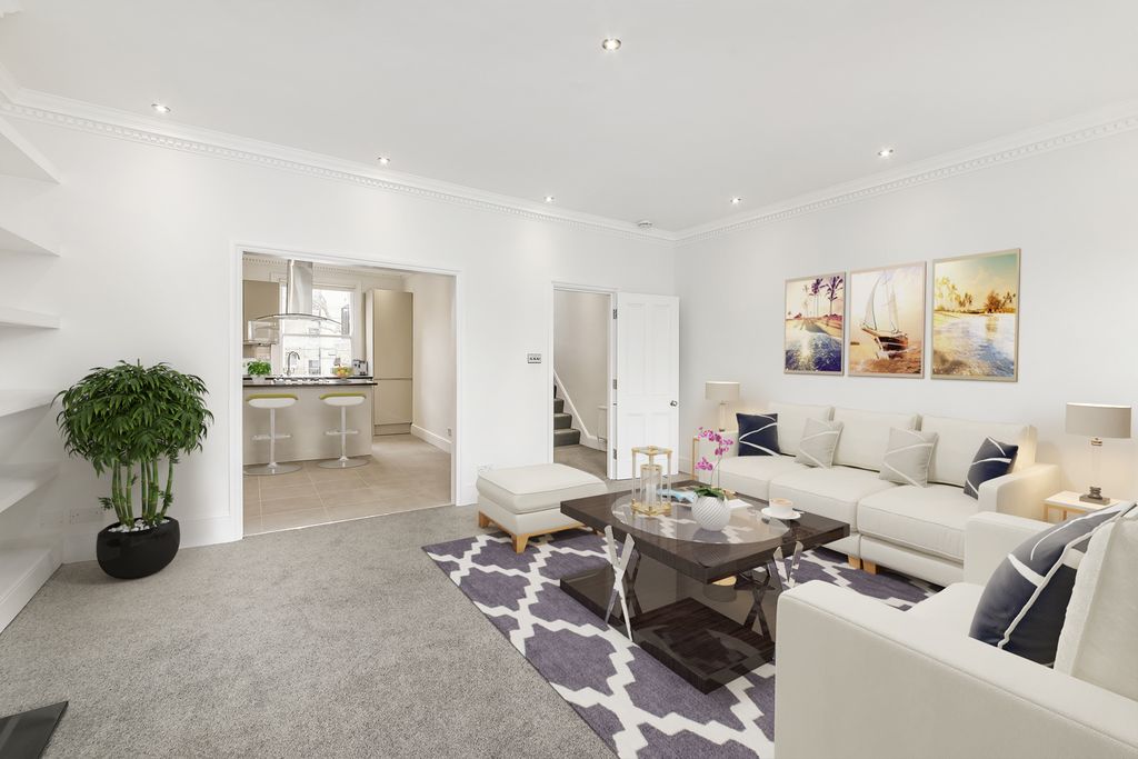 Property photo 2 of 8