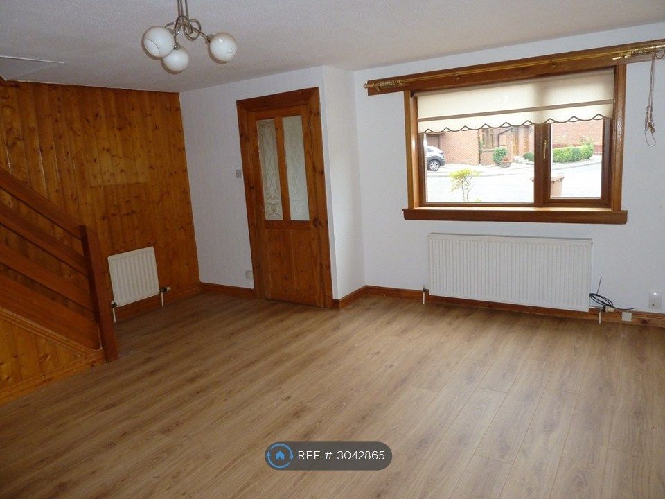 Property photo 3 of 9 Lounge