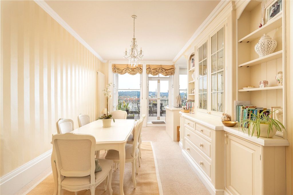Additional image 6 of 3 bed flat for saleThe Circus, Bath, Somerset BA1