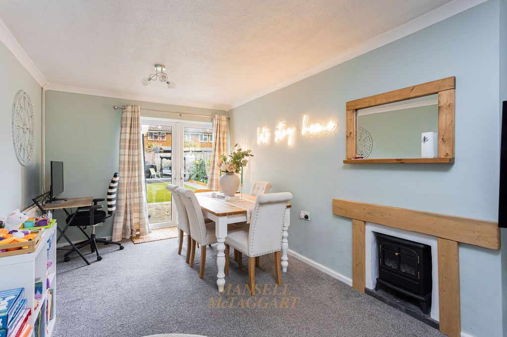 Property photo 3 of 24