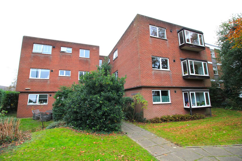 Property photo 1 of 9