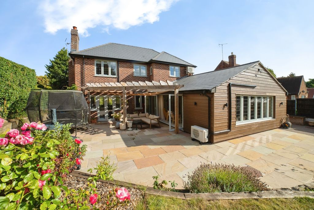 Property photo 3 of 31 Pbox-Img.Jpg
