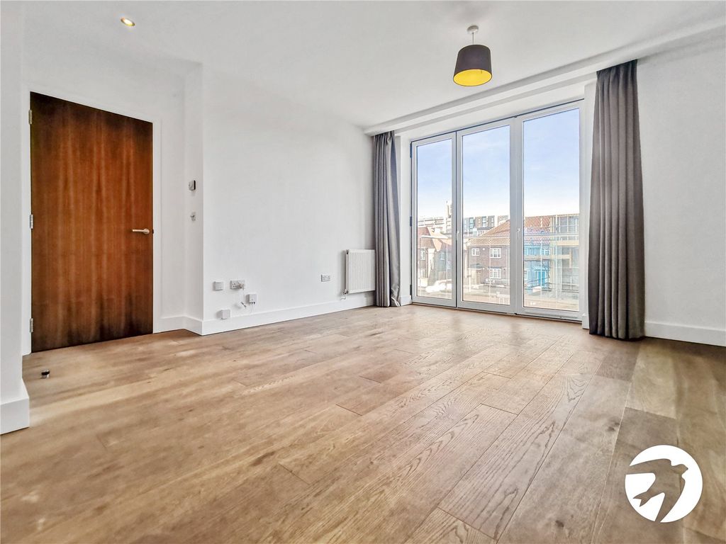 Property photo 2 of 12 Picture No. 16