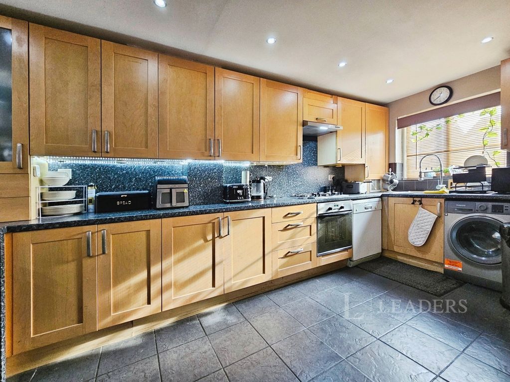 Property photo 3 of 15 Pbox-Img.Jpg
