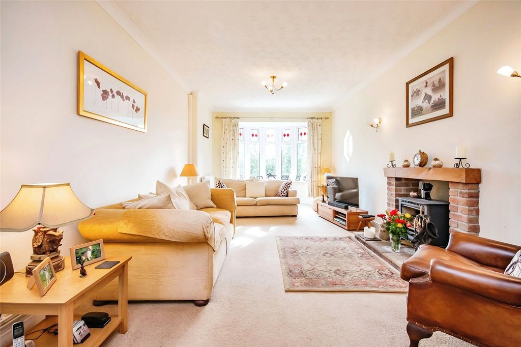 Property photo 2 of 21 Picture No. 14