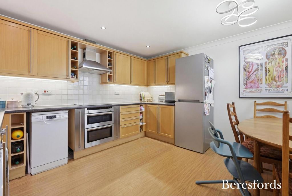 Property photo 2 of 21 Picture No. 02