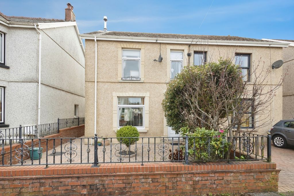 Property photo 1 of 20 Pbox-Img.Jpg