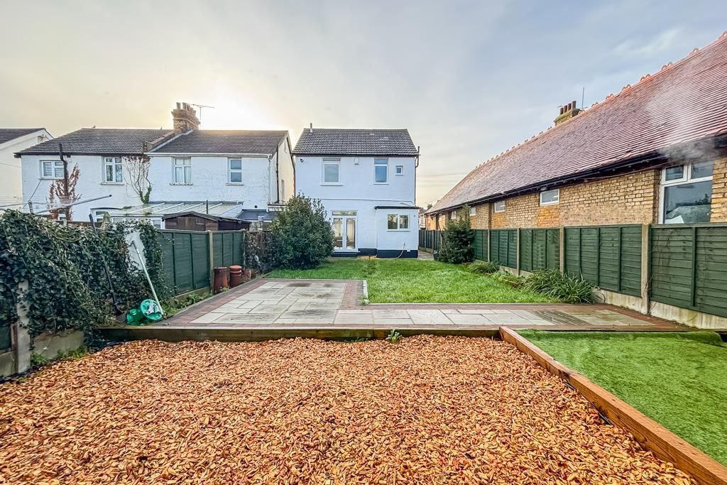 Property photo 2 of 14 Garden