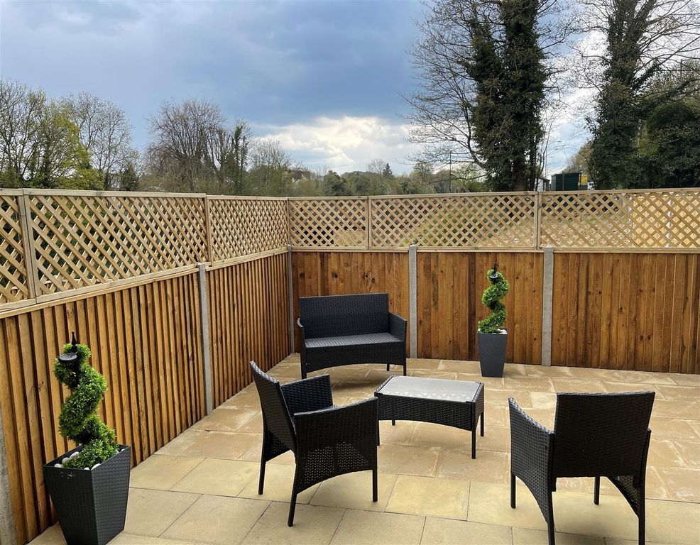 Property photo 3 of 7 Outdoor Patio Area.Jpg