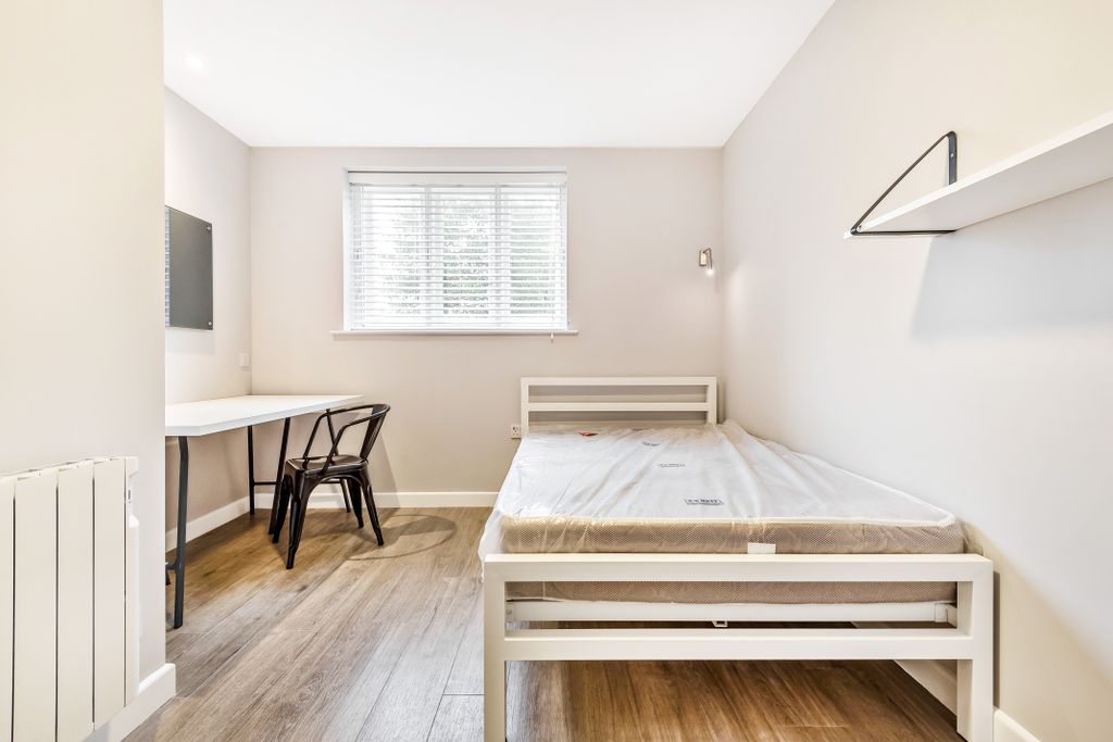 Property photo 2 of 8 425711 (11)