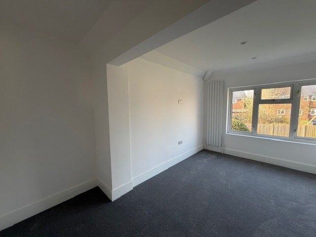 Property photo 3 of 8 Bedroom 1