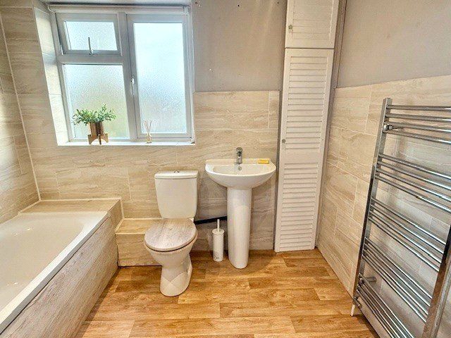 Property photo 3 of 15 Bathroom